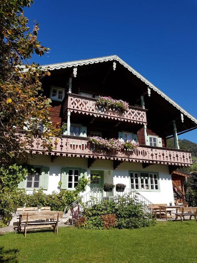 Villa Zeppelin - App Aquamarin Bramberg am Wildkogel Exterior foto